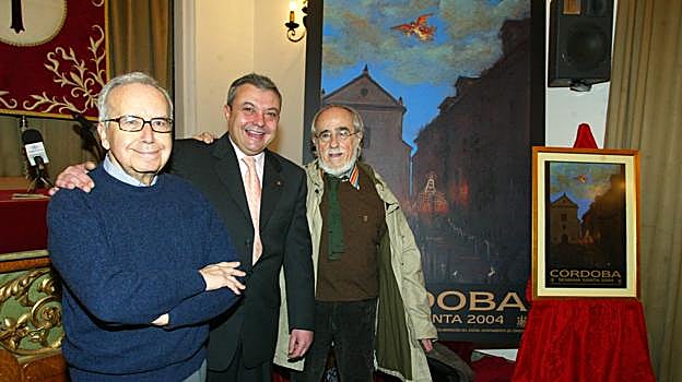 Con Pablo García Baena y Francisco Alcalde, ante el cartel de la Semana Santa de 2004