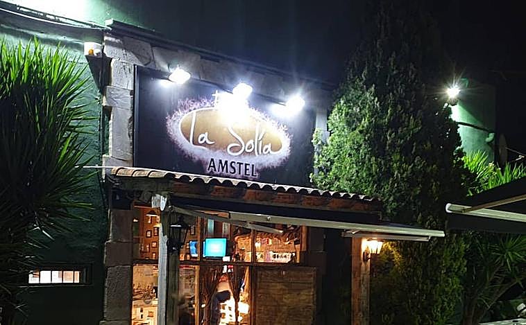 El bar de Cantabria que cobra 1,50 a sus clientes aunque no consuman nada: «Hay que educarlos, esto es un negocio»