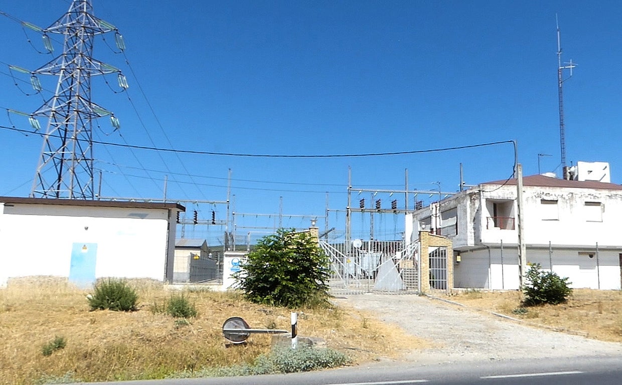 Subestación de Lucena, que también distribuye energía a Cabra