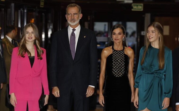 La Familia Real preside el concierto más flamenco de los Premios Princesa de Asturias con Linares y Pagés