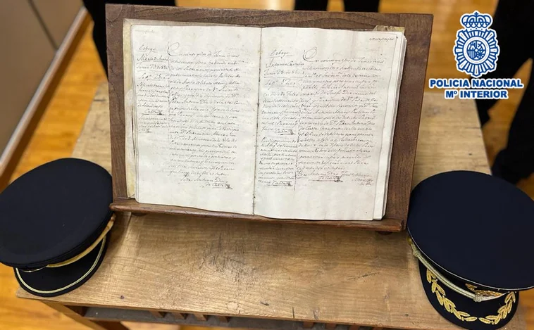 Un manuscrito del siglo XVIII robado en una parroquia gallega llevaba dos décadas en una librería de Sabadell