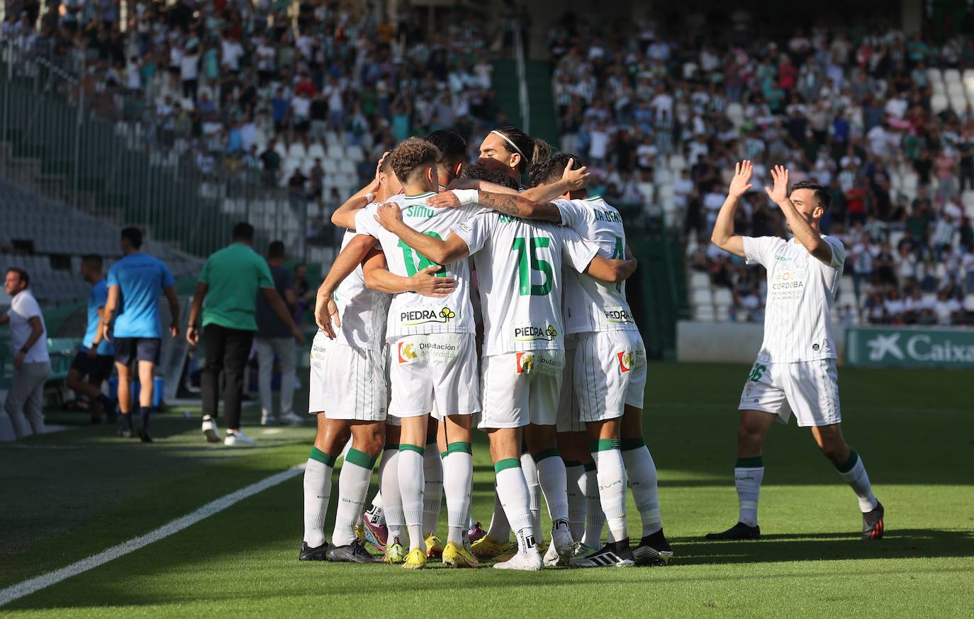 Las bellas imágenes que deja el Córdoba CF - CF Talavera en El Arcángel