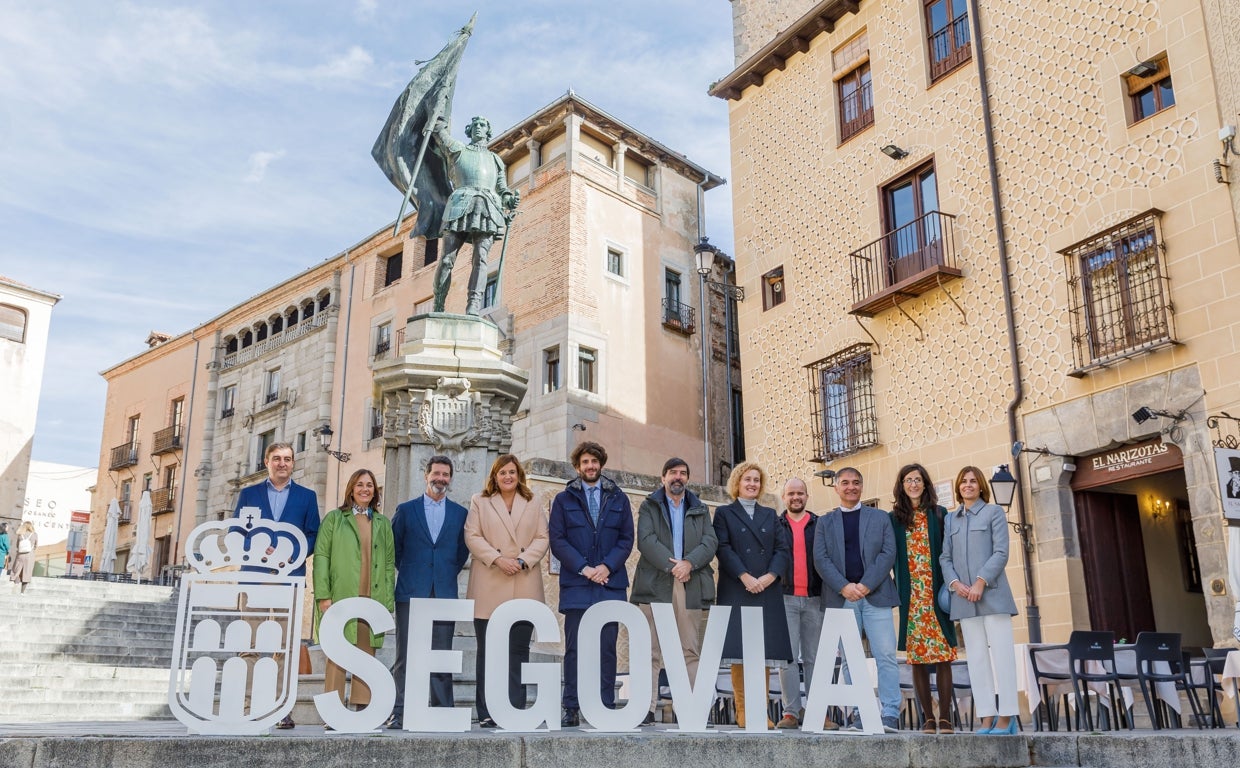 Pugna dentro y fuera por las 'agencias'