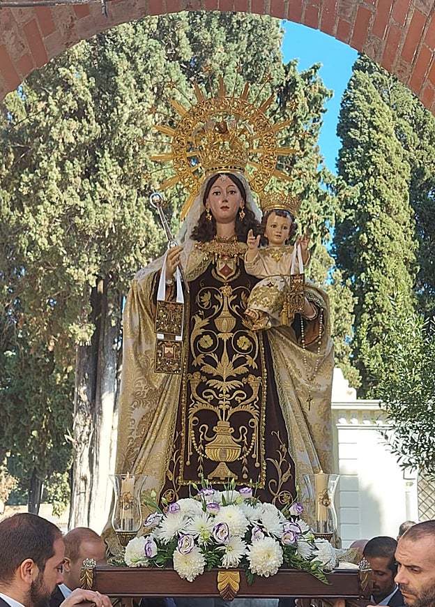 Nuestra Señora del Carmen, en el cementerio de San Rafael