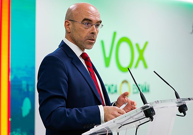 Vox tira de ironía con Olona y aplaude que su «fundación panameña» comparta su programa