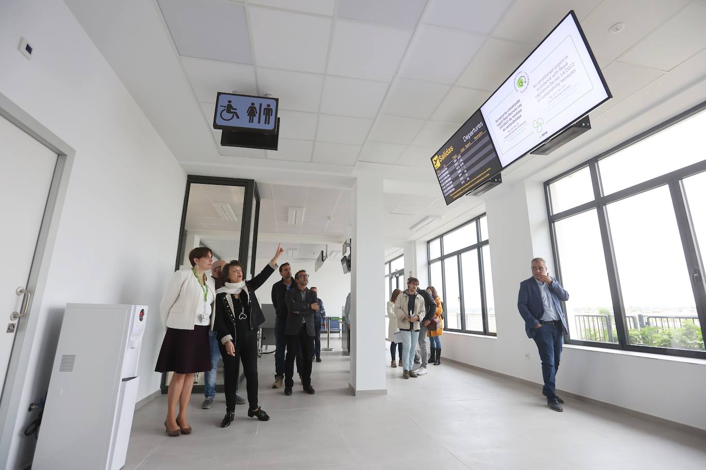 La renovada terminal del aeropuerto de Córdoba, en imágenes