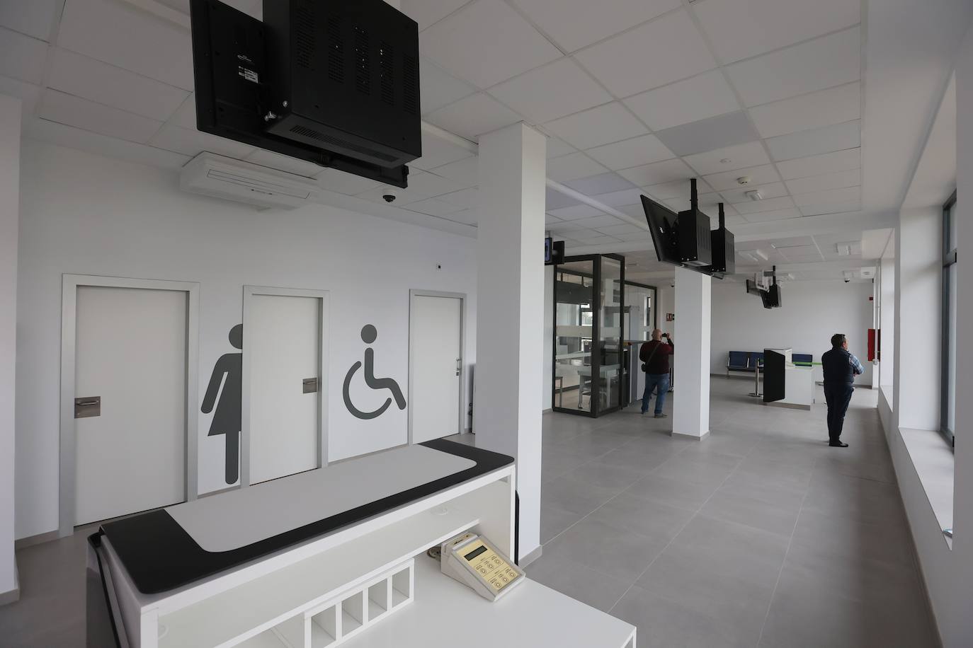 La renovada terminal del aeropuerto de Córdoba, en imágenes