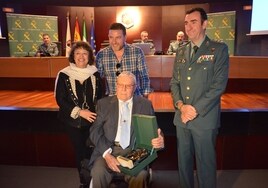 La Guardia Civil distingue a sus agentes veteranos en Córdoba