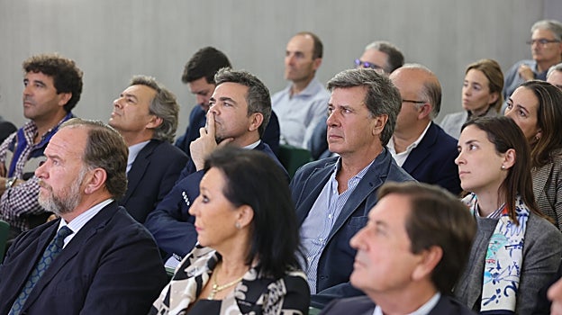 Cayetano Martínez de Irujo, entre el público