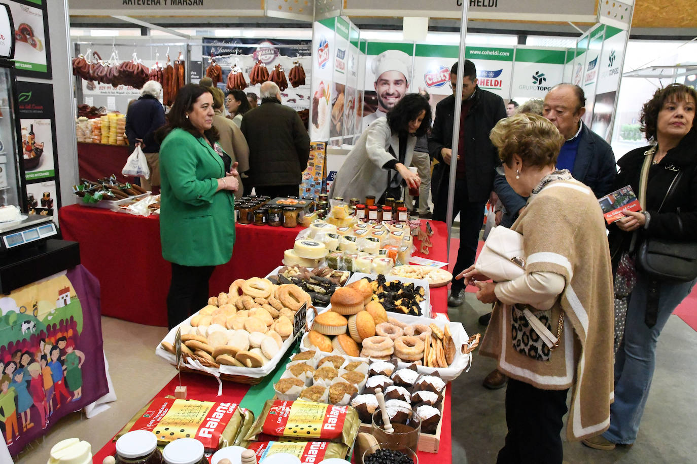 Un recorrido gastronómico por la I Feria de la Alimentación de Talavera