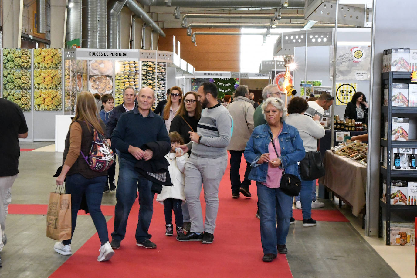 Un recorrido gastronómico por la I Feria de la Alimentación de Talavera