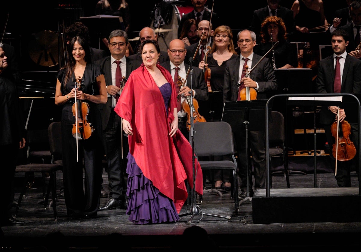 Concurso Nacional de Arte Flamenco de Córdoba | Carmen Linares, cante jondo y fuego fatuo