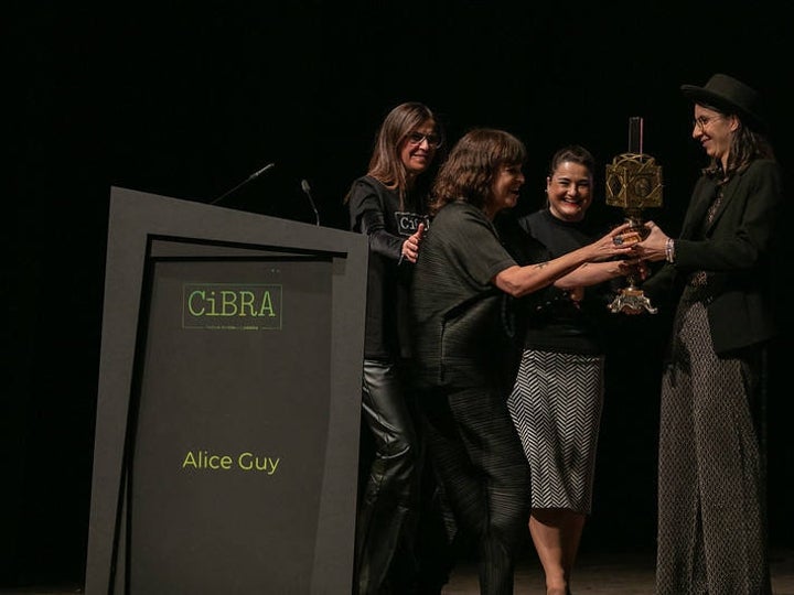 CiBRA echa el cierre a un festival &quot;de cine&quot;