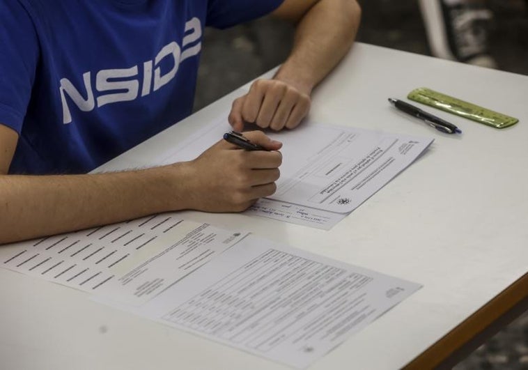 Un Juzgado cita a la Generalitat Valenciana por prohibir a estudiantes hacer los exámenes en castellano