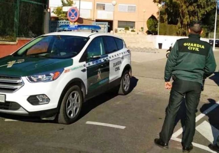 Dos detenidos por robar con un arma corta  12.290 euros de un banco en Saceruela (Ciudad Real)