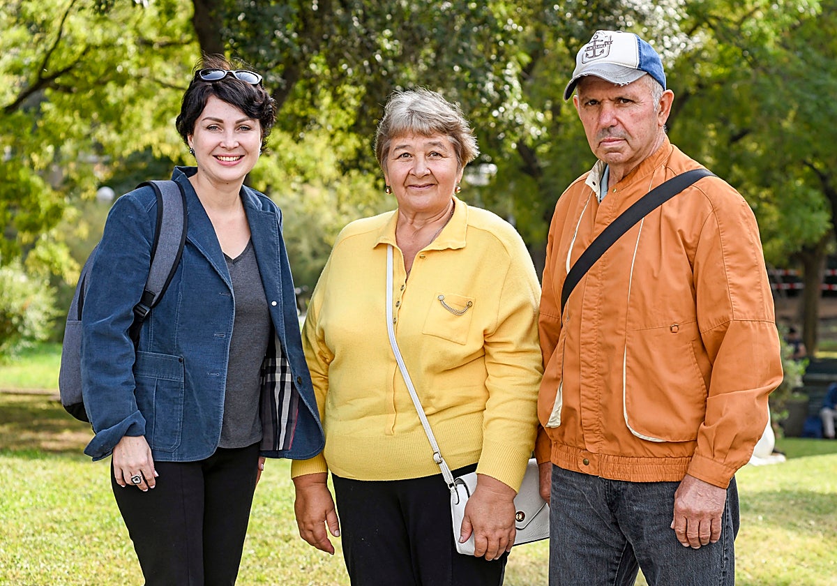 Olena, Tetiana y Anddriy