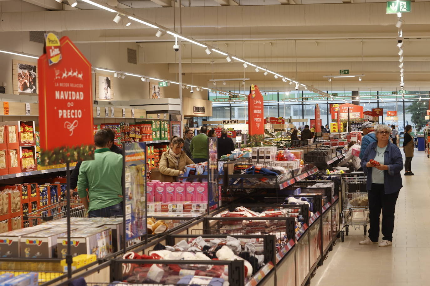 La inauguración del nuevo Lidl de la carretera de Palma del Río, en imágenes