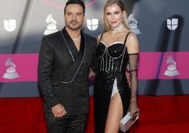 La modelo cordobesa Águeda López, esposa de Luis Fonsi, deslumbra en los 'Grammy Latinos'