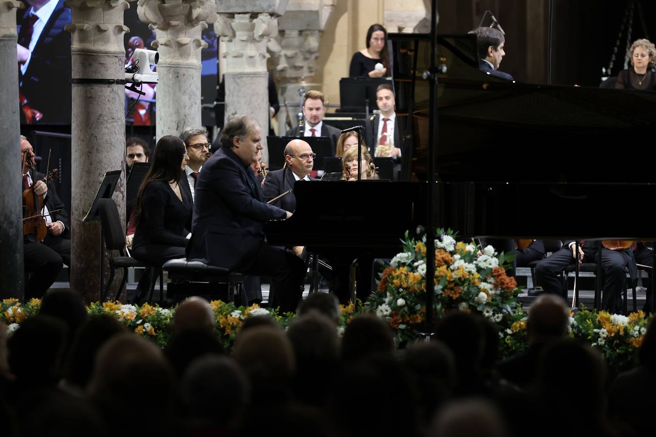 El sublime concierto de Josu de Solaun y la Orquesta de Córdoba, en imágenes