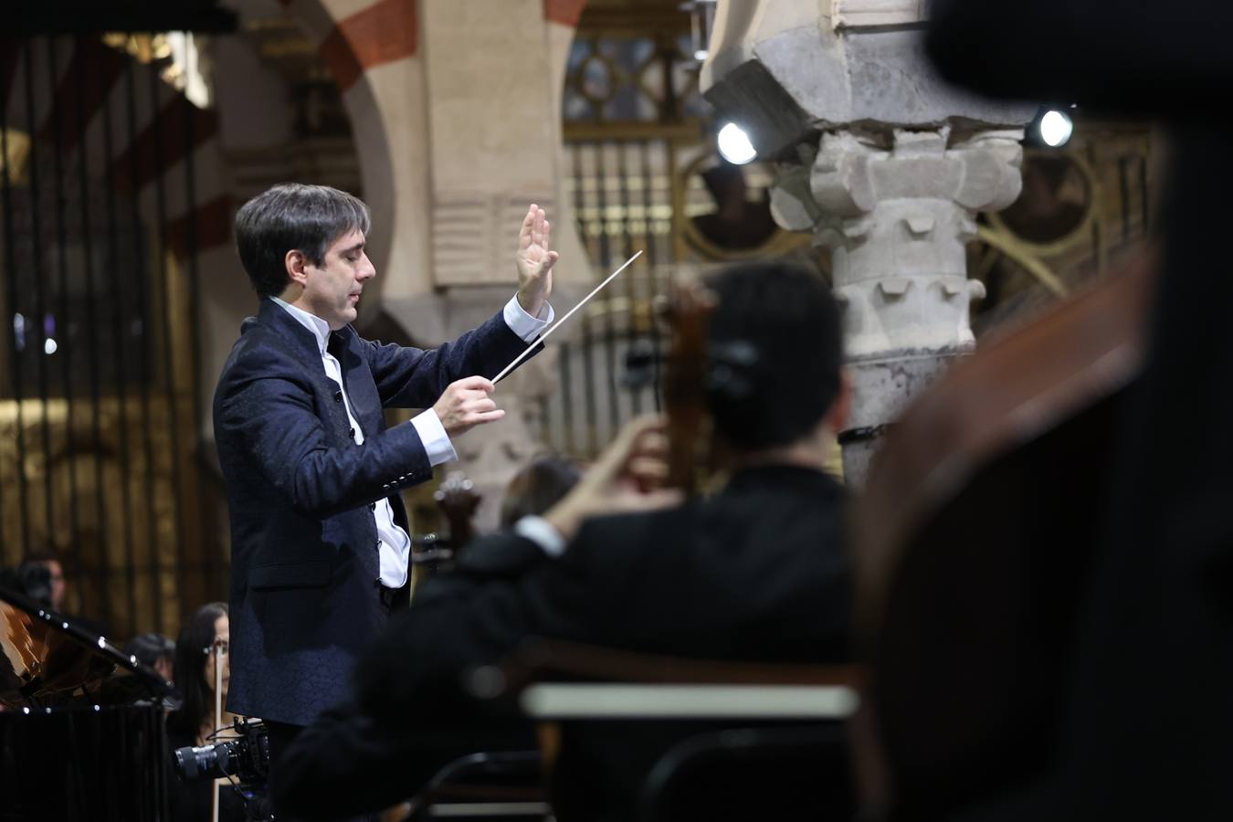 El sublime concierto de Josu de Solaun y la Orquesta de Córdoba, en imágenes