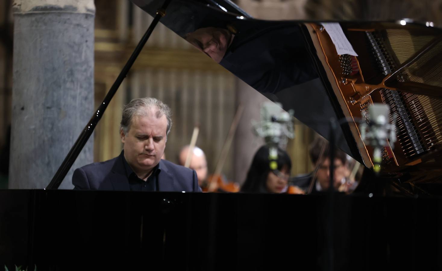 El sublime concierto de Josu de Solaun y la Orquesta de Córdoba, en imágenes