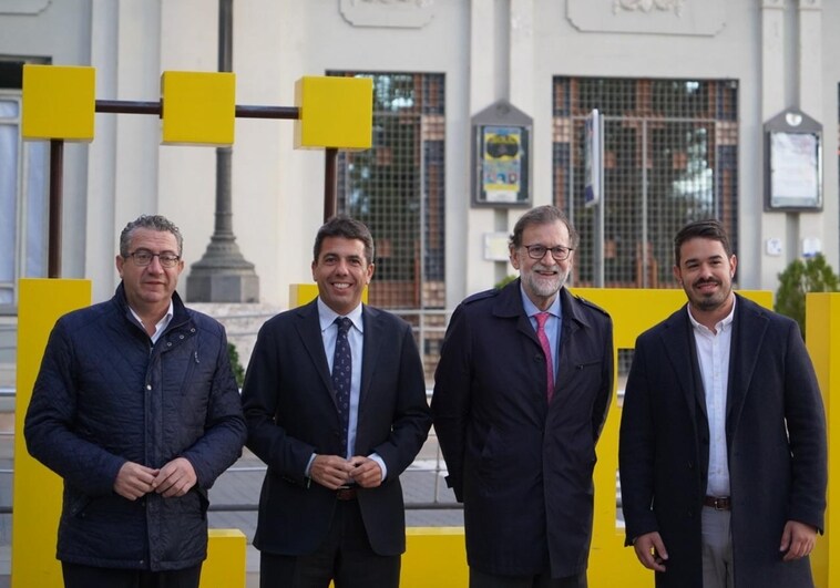 Rajoy entra en la campaña de las municipales con un acto con Carlos Mazón y el candidato a la Alcaldía en Villena