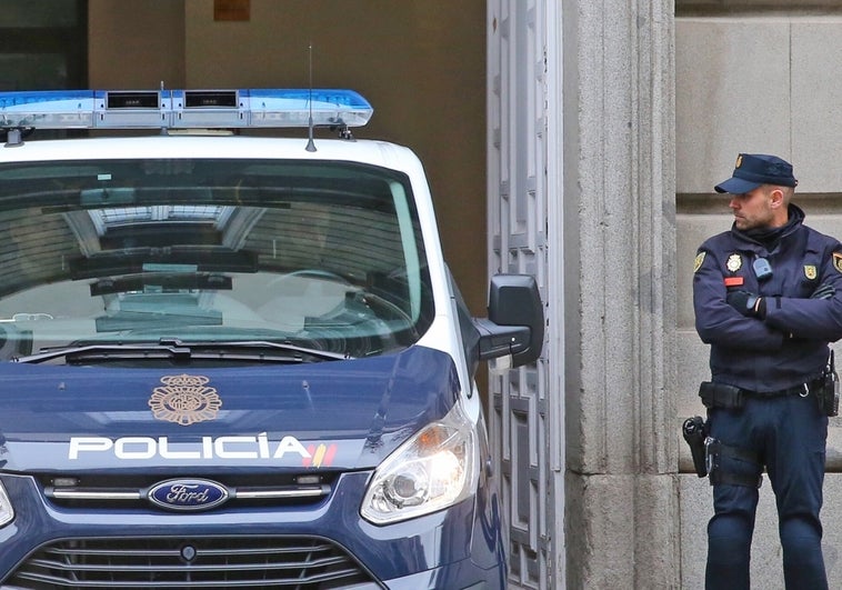 Detenido en Mallorca el padre de una niña de 14 años por esclavizarla, maltratarla y obligarle a casarse con un hombre mayor