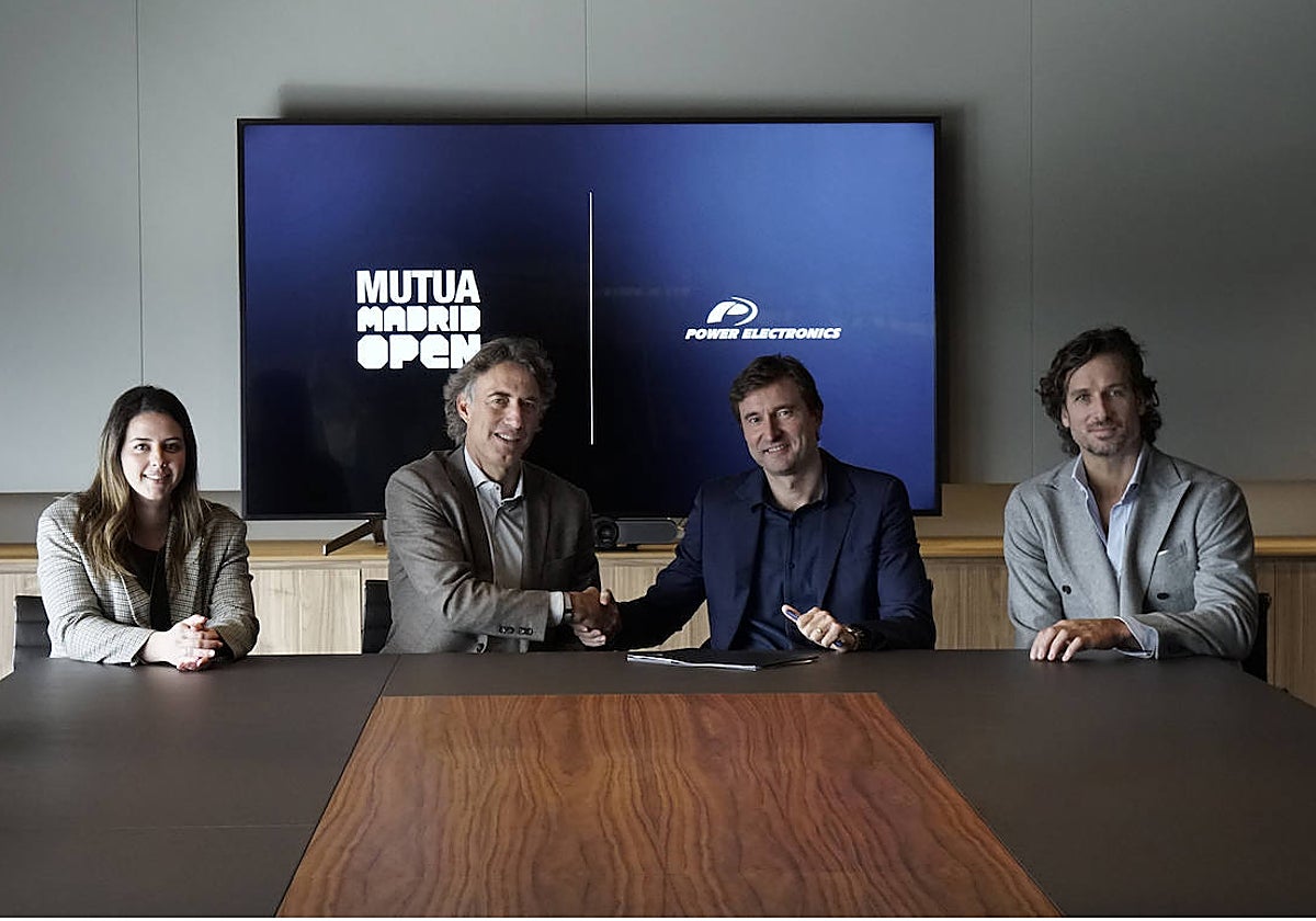 Imagen de la presentación del acuerdo de colaboración entre Power Electronics y el Mutua Madrid Open