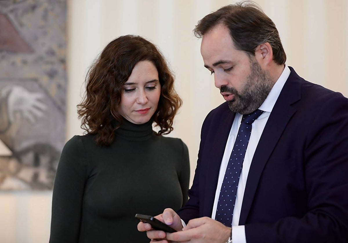 Isabel Díaz Ayuso y Paco Núñez en su reunión de hoy viernes