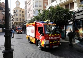 Mueren en Córdoba una abuela y su nieta en el incendio de un piso en Las Moreras