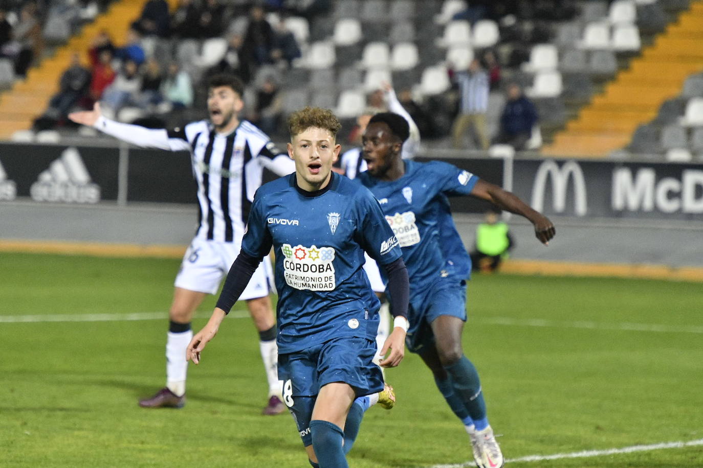 Las mejores imágenes del Badajoz - Córdoba CF