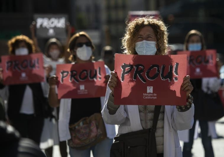 Los médicos catalanes anuncian una huelga para el 25 y 26 de enero ante la situación «insostenible» del sistema sanitario