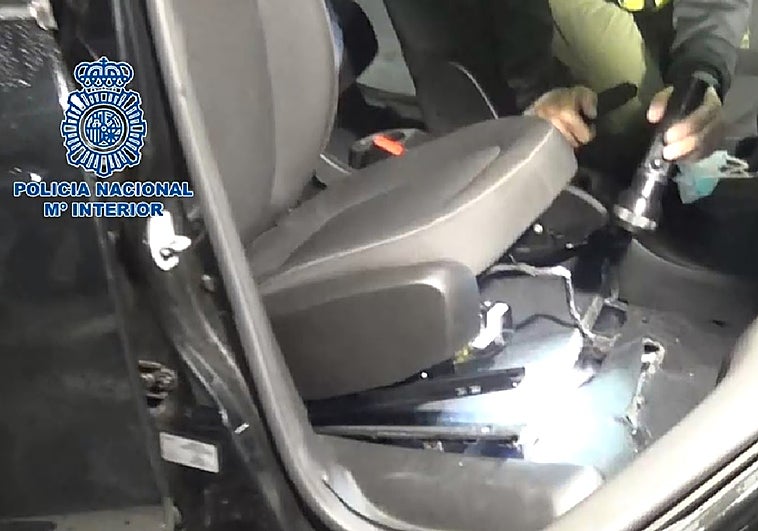 Cae una trama de narcos que transportaba 85 kilos de cocaína en dobles fondos de vehículos