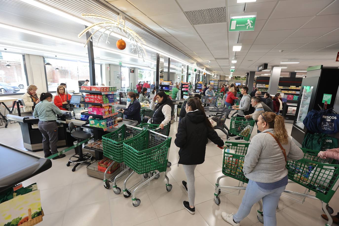 Los dos nuevos supermercados de Mercadona en Córdoba, en imágenes