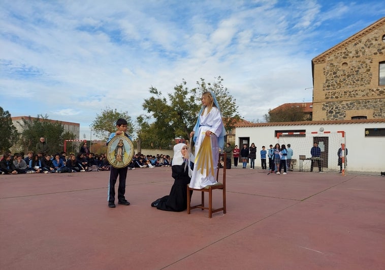 El Colegio Tavera celebra la Fiesta de la Virgen de la Medalla Milagrosa