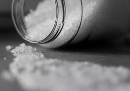 La sal, el aliado secreto en tu hogar que limpia lo que no te imaginas