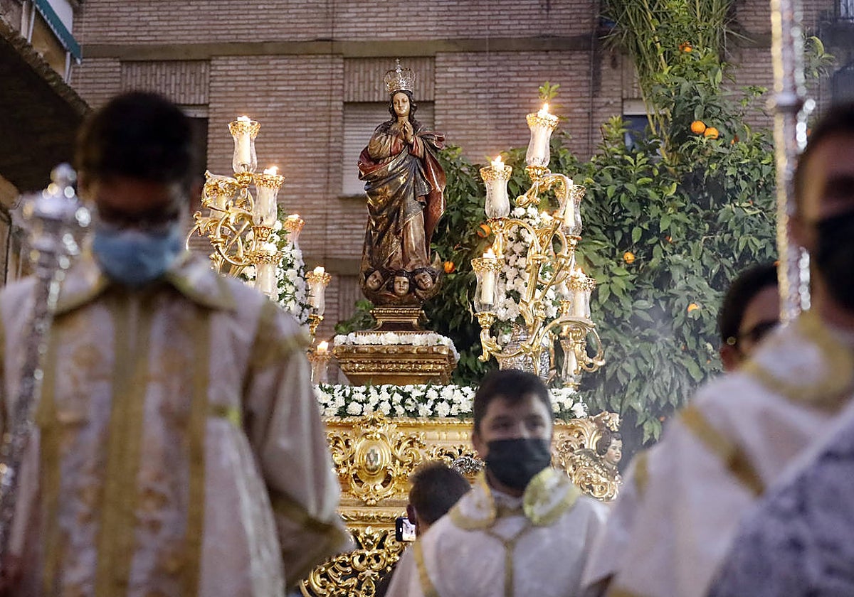 Procesión para la vigilia de la Inmaculada Concepción en 2021