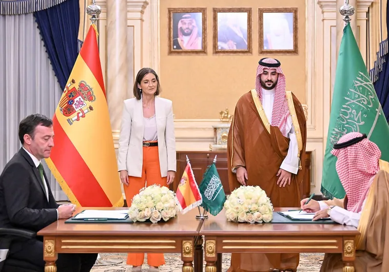 Arabia Saudí firma un acuerdo para encargar a España otros cinco buques de guerra