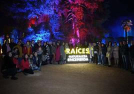 Más de 160 representantes turísticos visitan el nuevo espectáculo 'Naturaleza encendida: Raíces'