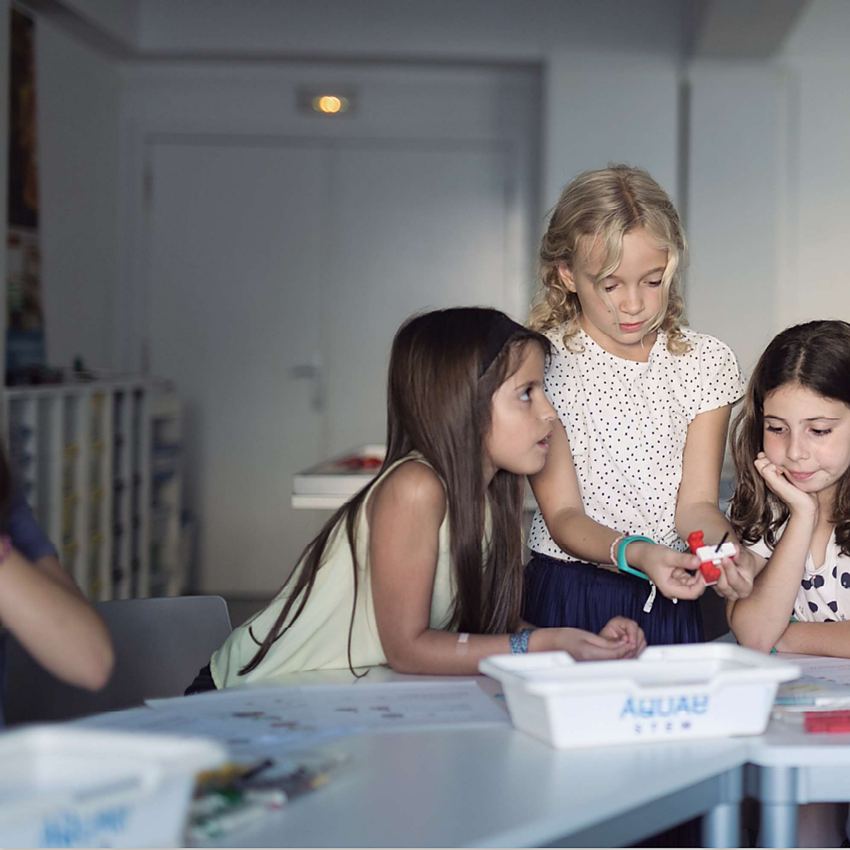 El programa Aquae STEM lanza una nueva edición más digital para seguir fomentando las vocaciones científicas en las niñas