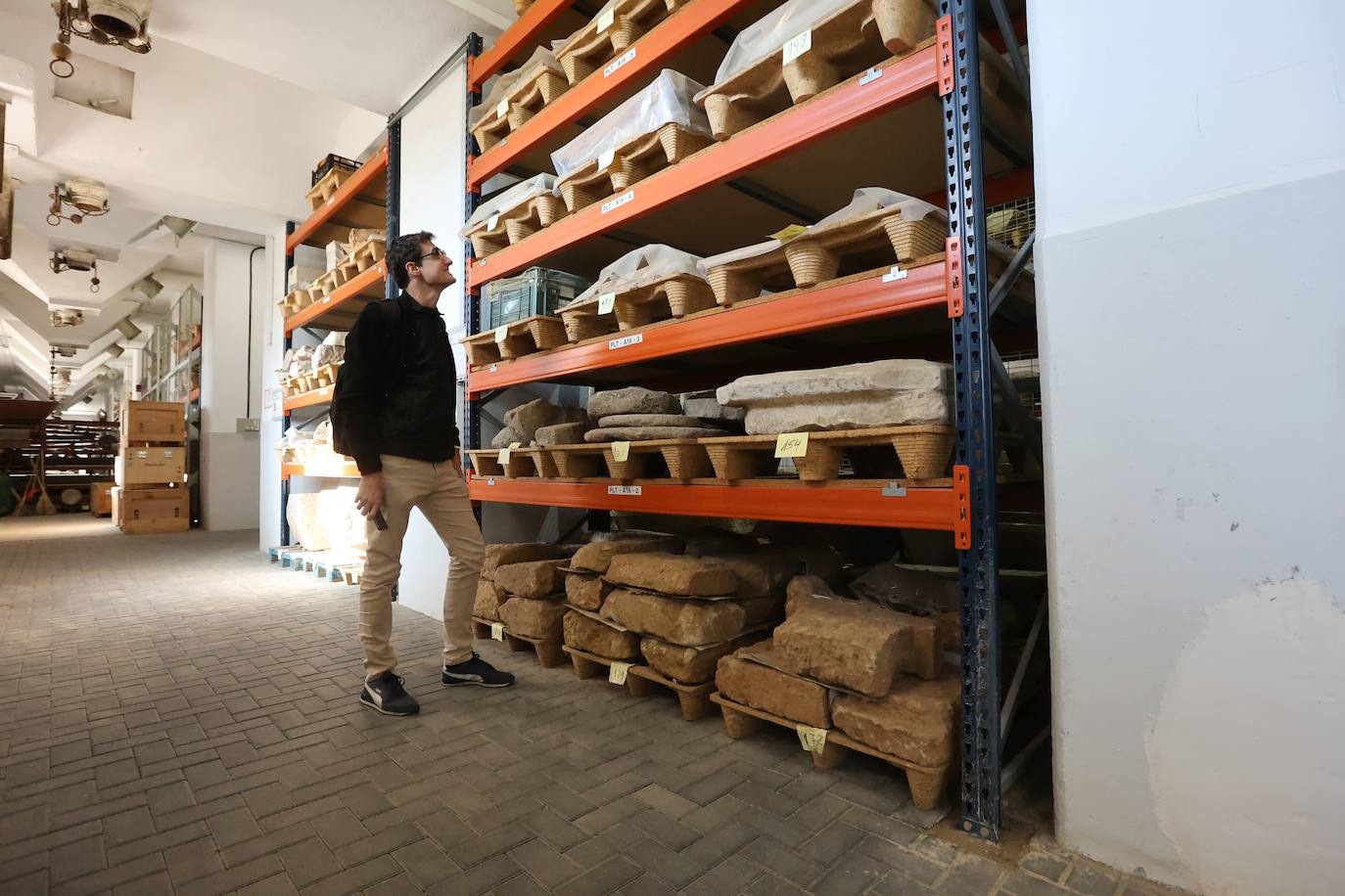 Las primeras imágenes del almacén arqueológico del Silo en Córdoba