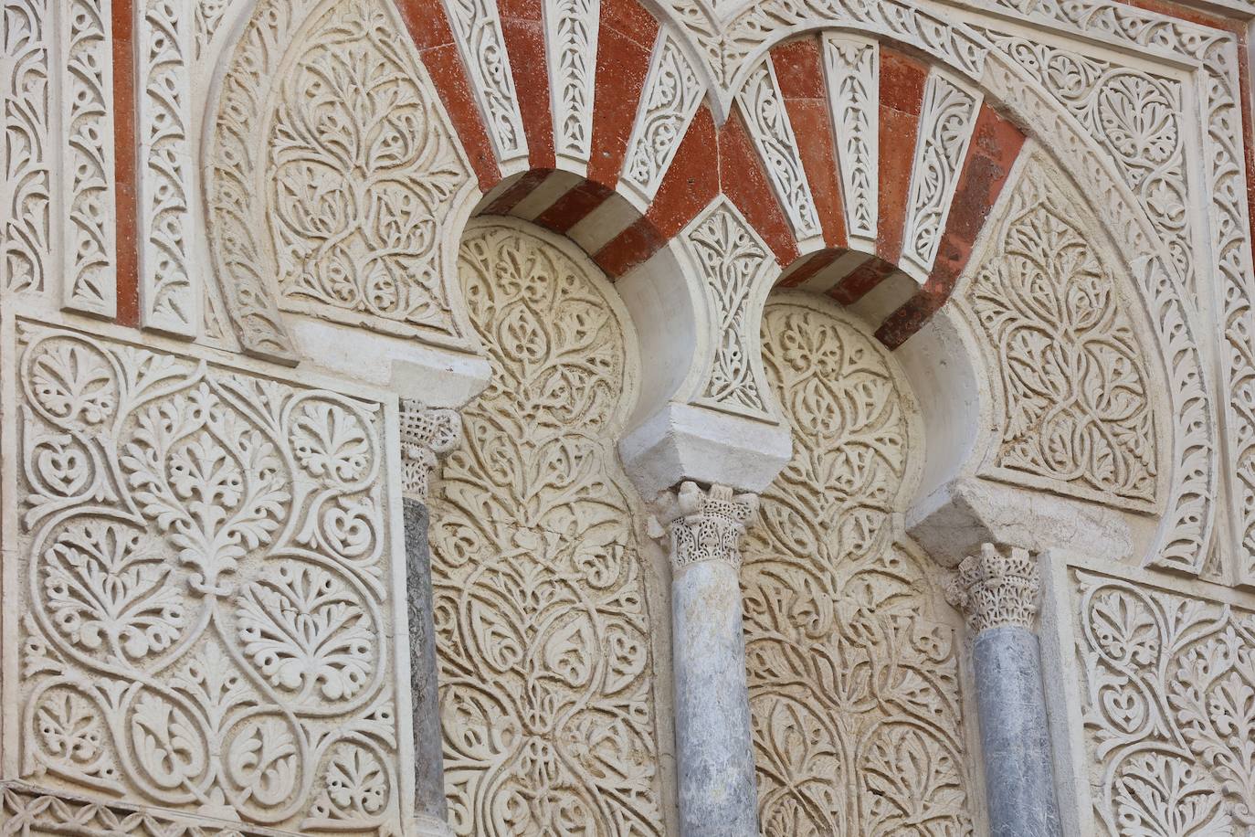 El esplendor de la portada de la Concepción de la Mezquita-Catedral de Córdoba, en imágenes
