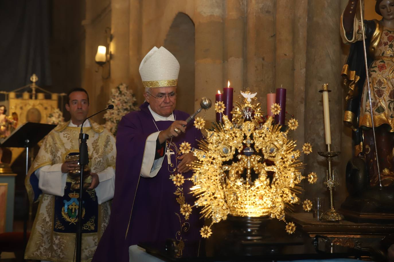 La solemne imposición de la nueva corona de la Virgen de la Alegría de Córdoba, en imágenes