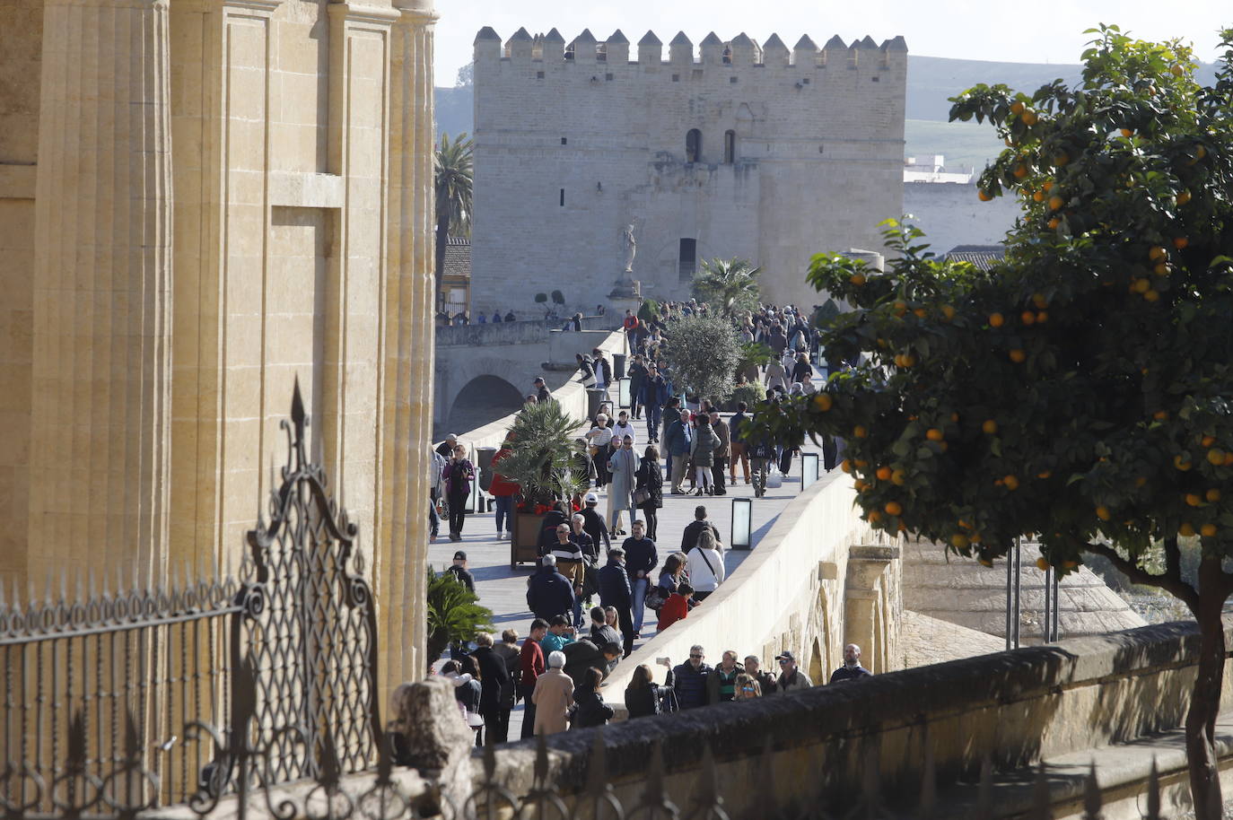 El ambiente del primer día del puente de diciembre en Córdoba, en imágenes