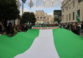 Una izquierda con poco fuelle reclama en las calles «soberanía» para Andalucía