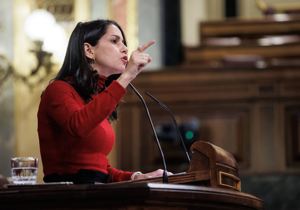 Inés Arrimadas renunciará a liderar Ciudadanos si Edmundo Bal retira su candidatura