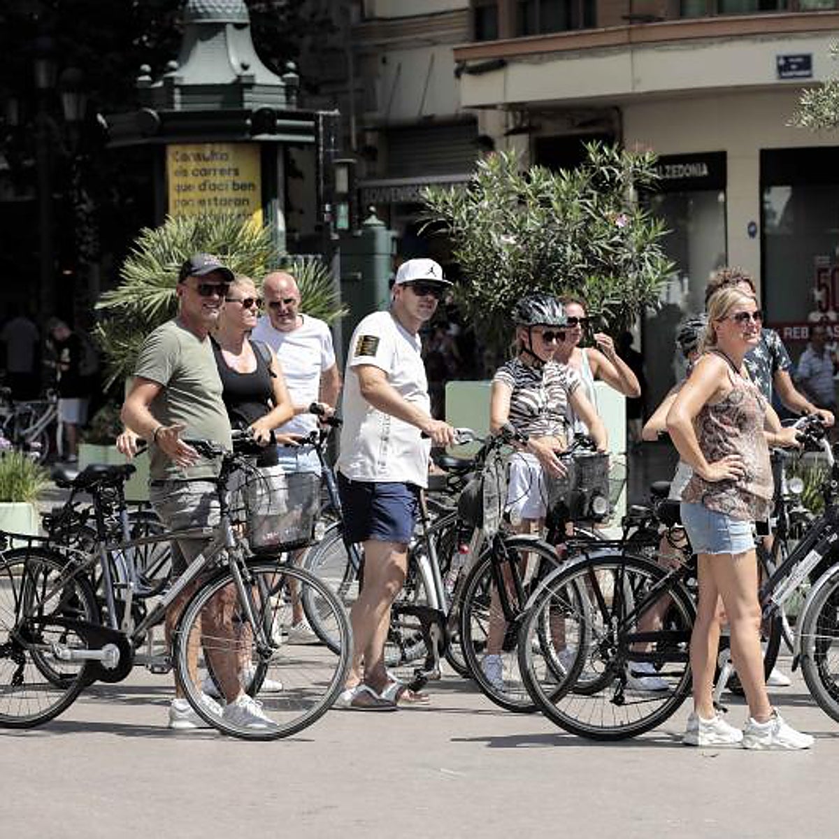 La multa más repetida entre los ciclistas y los conductores de patinetes eléctricos