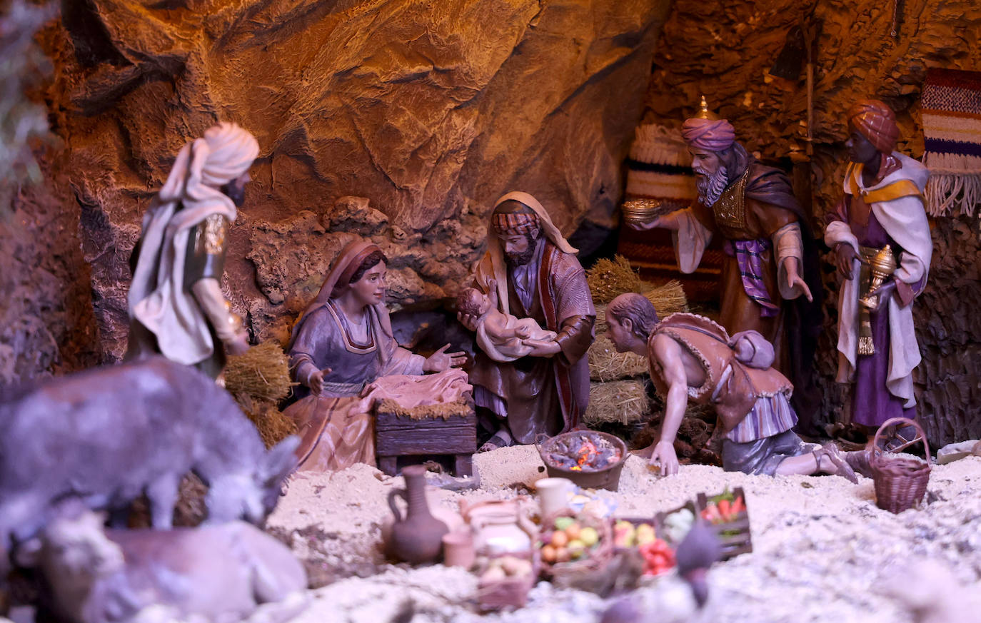 Los Nacimientos participantes en el XLI Concurso de Belenes de Cajasur, en imágenes