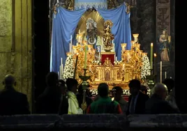 Los jóvenes anticipan el día de la Purísima en Córdoba en la vigilia de la Inmaculada Concepción
