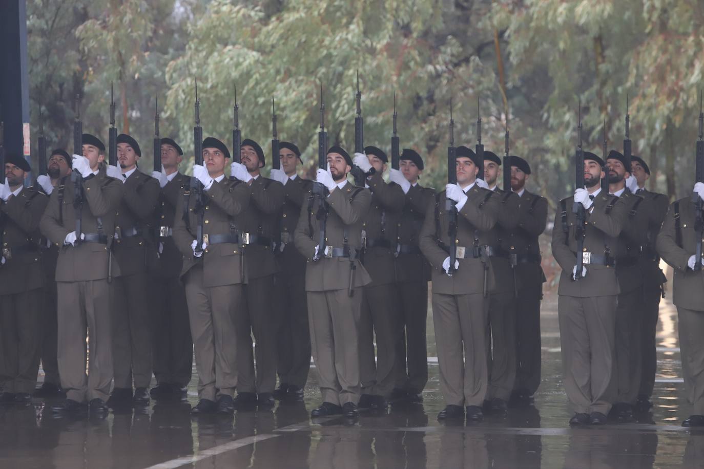 En imágenes, el solemne desfile militar de la BRI X de Córdoba por la Inmaculada